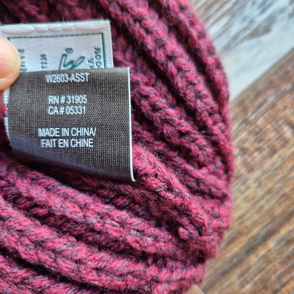 Woolrich Wool Blend Ribbed Knit Fold Cuff Winter Beanie Red Grey Unisex - Picture 9 of 9